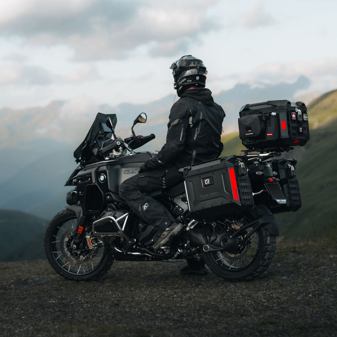 MotoPanniers – The Ultimate Set of Hard Cases