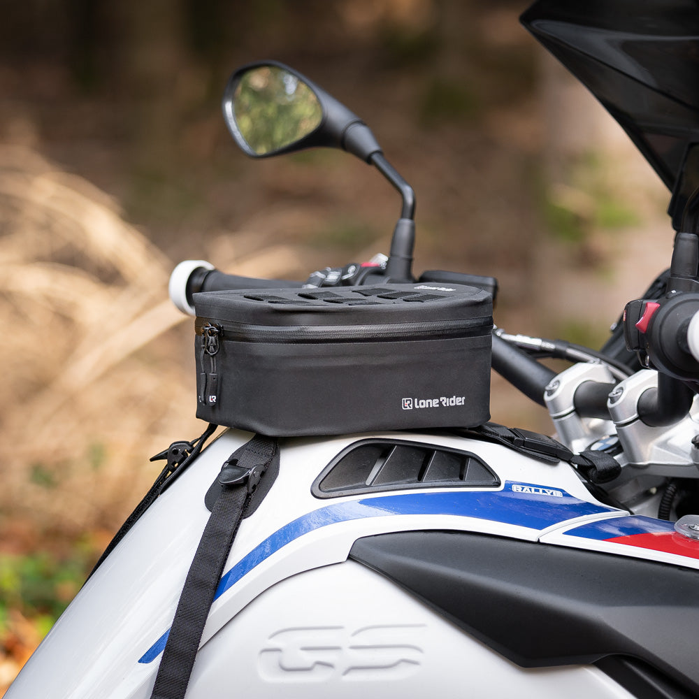 Fitment of Lone Rider tank Bag Mini on BMW GS